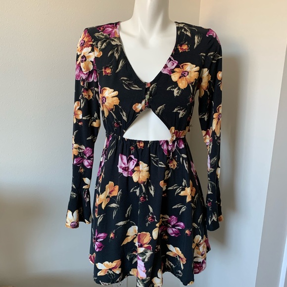Kendall & Kylie Dresses & Skirts - Kendall and Kylie Dress